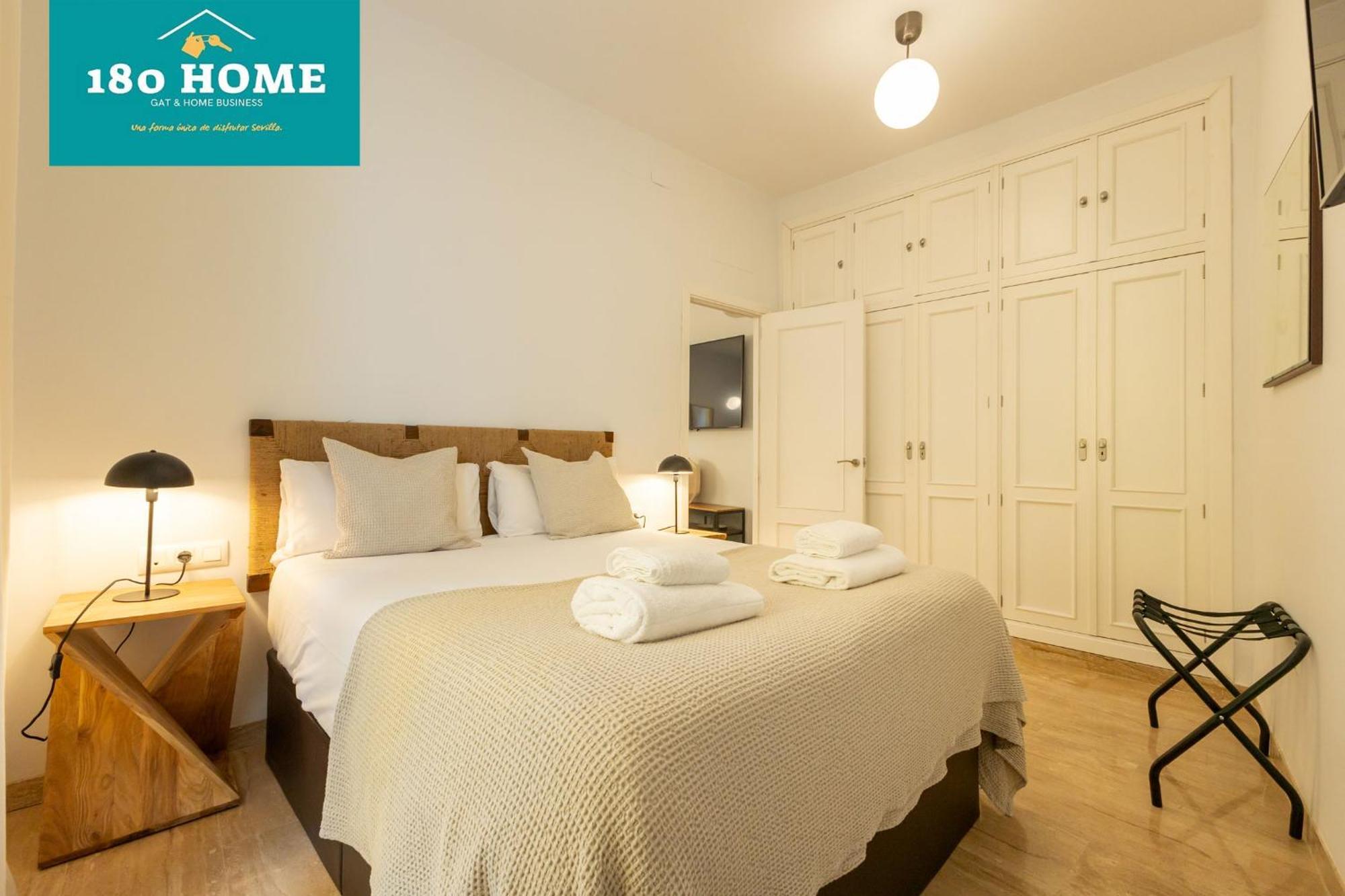 180 Home Goyeneta Luxury Sevilla Dış mekan fotoğraf