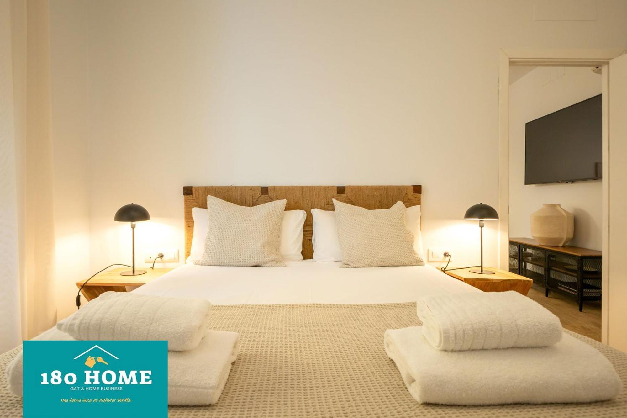 180 Home Goyeneta Luxury Sevilla Dış mekan fotoğraf