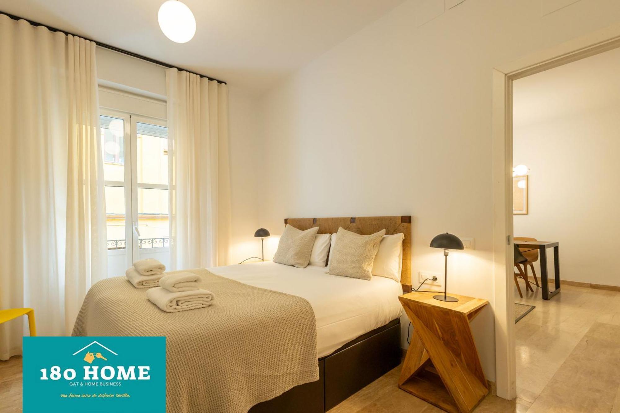 180 Home Goyeneta Luxury Sevilla Dış mekan fotoğraf