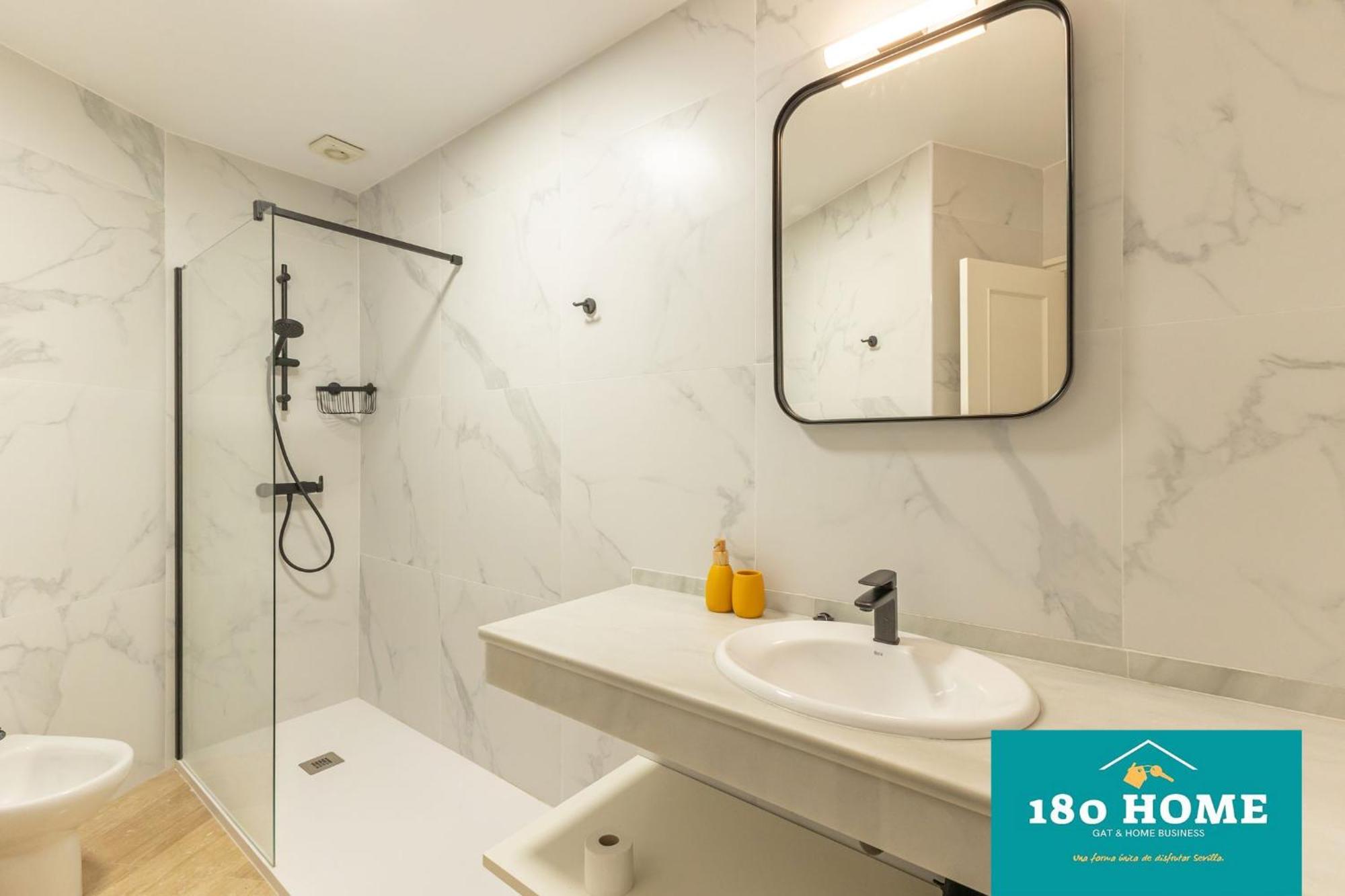 180 Home Goyeneta Luxury Sevilla Dış mekan fotoğraf