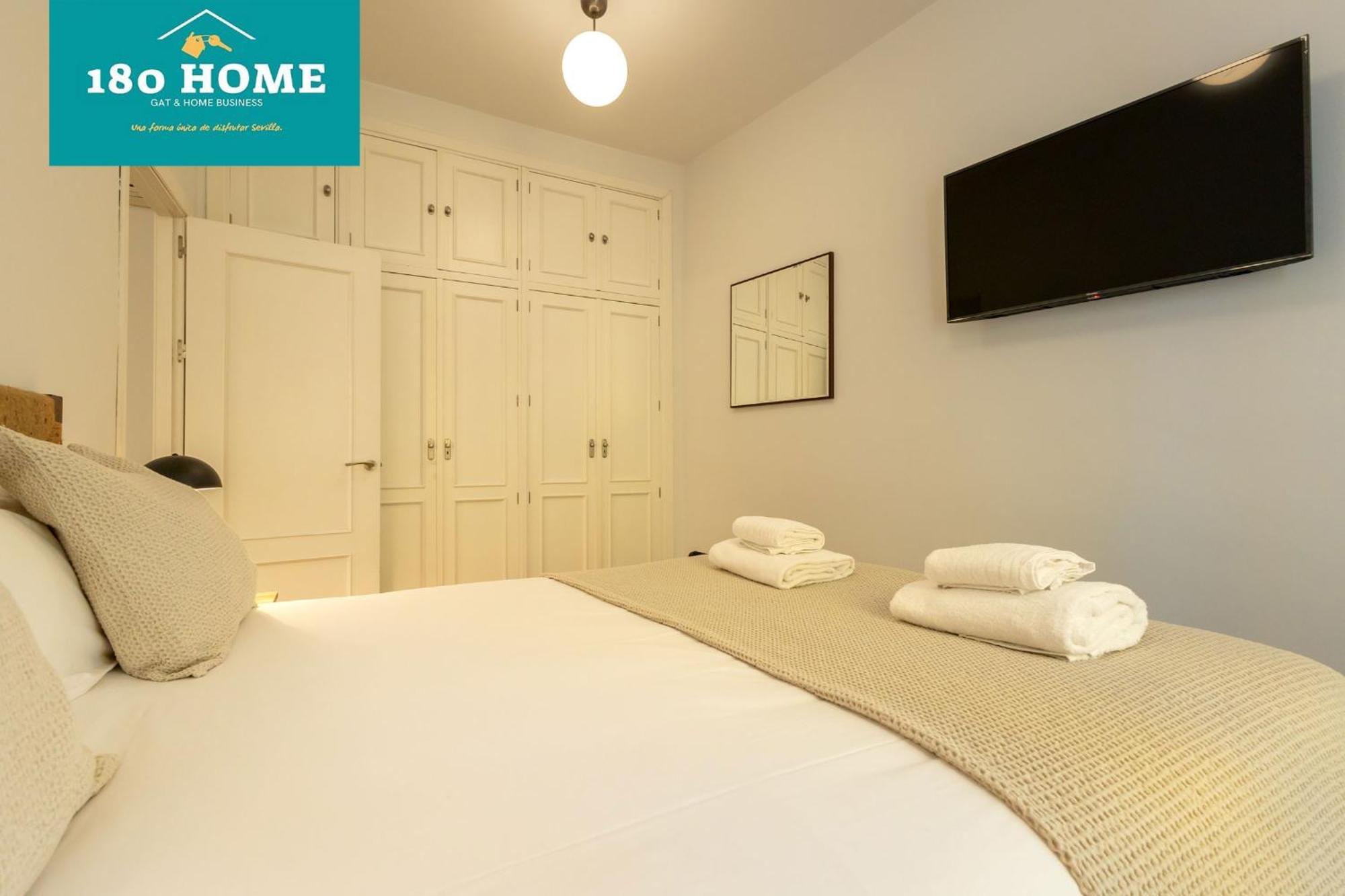 180 Home Goyeneta Luxury Sevilla Dış mekan fotoğraf